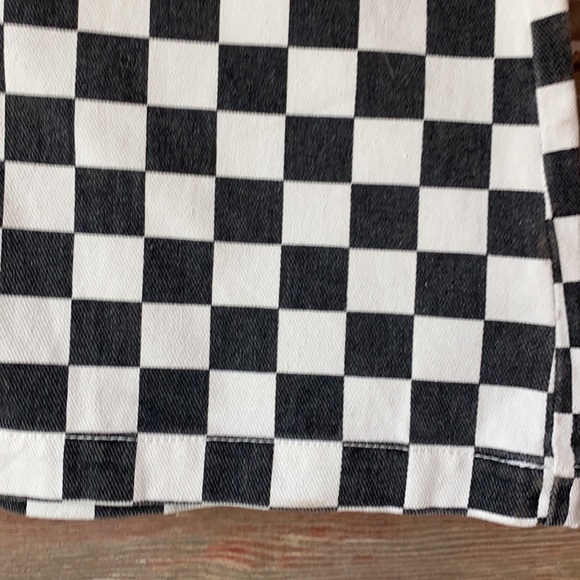 Urban Outfitters Denim Skirt! NWT! Size Medium! - Picture 7 of 8